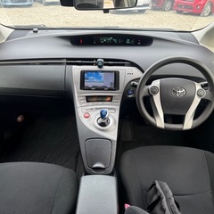 平成25年 トヨタプリウス 91,650km 車検　８年／2月の画像