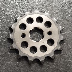 フロントスプロケット15T　□　530-1010215？　□　リトルカブの画像