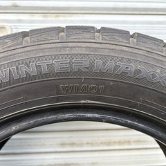 冬用スタッドレスタイヤ　１５インチ　4本セットの画像