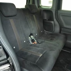 フロントシートがベンチ仕様じゃない！？2代目N-BOXの珍しいグレードEX・ちょっとカッコイイプチカスタム入荷♪の画像