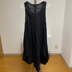 黒色のワンピース(ホームクリーニング済み)の画像