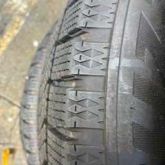 スタッドレスタイヤ+アルミホイールセット　225/60R17の画像