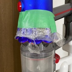 お譲り先決定【ジャンク】ダイソンv12 本体破損ありの画像