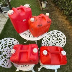 美品！灯油タンク　20リットル　4個の画像