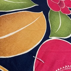 ☺️ 敷布団　Ｓ118✖️長193✖️h 2cm   黒に赤と朱色の花柄の画像