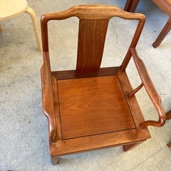 サ2510-418 唐木家具風 サイドテーブルセット 椅子2脚付き ※バラ売り不可 キズ汚れ有りの画像