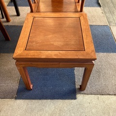 サ2510-418 唐木家具風 サイドテーブルセット 椅子2脚付き ※バラ売り不可 キズ汚れ有りの画像