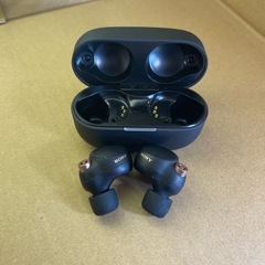 完全Bluetoothイヤホン　WF-1000XM4　　　　　の画像