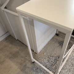 デスク　キャスター付きの画像