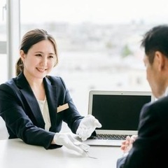 💴平均月収151万円💴スーパーマーケットの催事会場での金・ブランド品の《催事買取チームクルー》募集✨2週間ごとの報酬🚀直行直帰OK！の画像