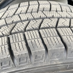 215/60R16 スタッドレスタイヤ　ダンロップウィンターマックス03の画像