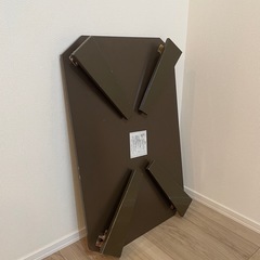 折りたたみテーブルの画像