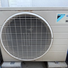 DAIKINエアコン12畳用　2015年式の画像