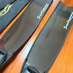 ロングフィン　カーボン　41-42（26.5〜27.526.5〜27.5）の画像