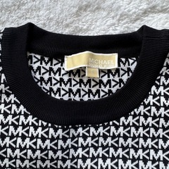 Michaelkors 中古美品　半袖ニット　MKロゴプリントTシャツの画像