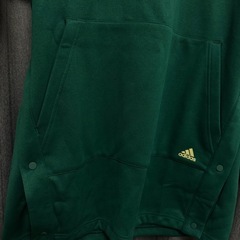 adidas レディースパーカー　美品の画像