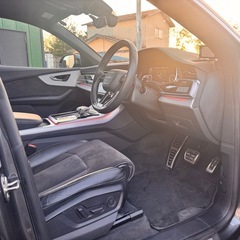 車検付き！アウディQ8！の画像