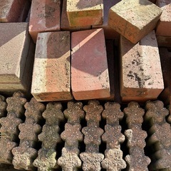 早い者勝ち‼️持ち帰り放題！お庭の資材の画像