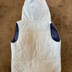 TOMMY ダウンベスト　の画像