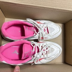 ブランケット　クリスマスツリー　クッション　スニカー　　の画像