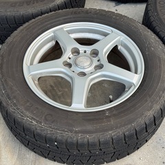 スタッドレス　タイヤホイール　　の画像
