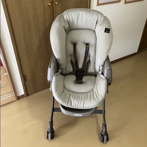 【combi】オートスイング付きハイローラック