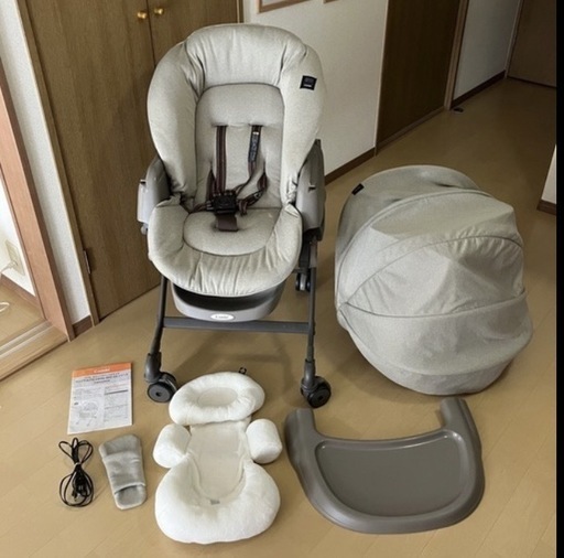 【combi】オートスイング付きハイローラック