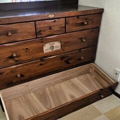 鏡付タンスの画像