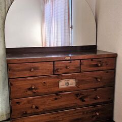 鏡付タンスの画像