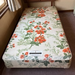 シモンズシングルベッドフレームの画像