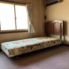 シモンズシングルベッドフレームの画像