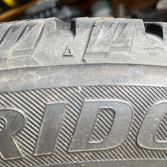 スタッドレスタイヤ（美品）とちゅうこ中古ホイール4本セット の画像