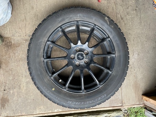 スタッドレスタイヤ（美品）とちゅうこ中古ホイール4本セット