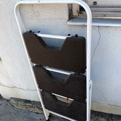 ◆早い方優先!! 　踏み台　折りたたみ　3段ステップ式脚立の画像