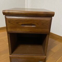 サイドボード、ナイトテーブルの画像
