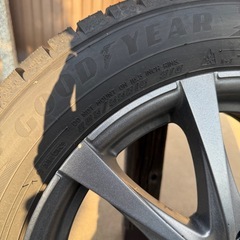 グッドイヤースタッドレス 205/55R16ホイール付き4本セットの画像