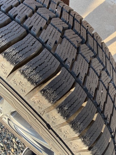グッドイヤースタッドレス 205/55R16ホイール付き4本セット