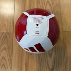 美品　サッカーボール　4号　アディダス　数日室内使用のみの画像
