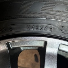 バリ山　イボ付きのスタッドレスアルミセット四本の画像