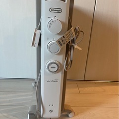 デロンギ　オイルヒーター　ヴェルティカルド　　　　の画像