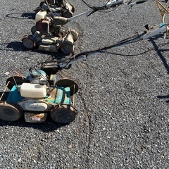 手押し草刈り機の画像