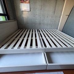 値下げしました！　ベッドフレーム（セミダブル）の画像
