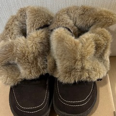 ブラウンスエードムートンブーツの画像