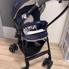 コンビ　ベビーカーの画像
