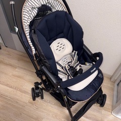 コンビ　ベビーカーの画像