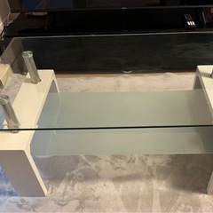 
ガラステーブルの画像