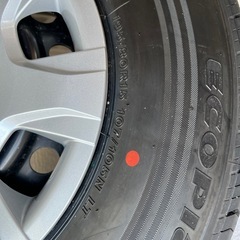 ハイエース ノーマルタイヤの画像