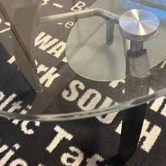 楕円ガラステーブル　の画像