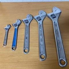 ロブスター モンキーレンチの画像