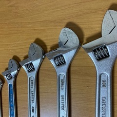 ロブスター モンキーレンチの画像